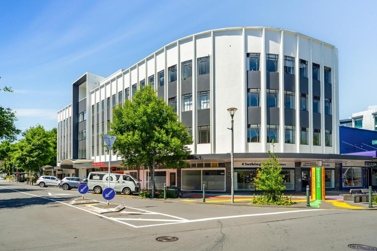 Hutt Central Лоуър Хът Екстериор снимка